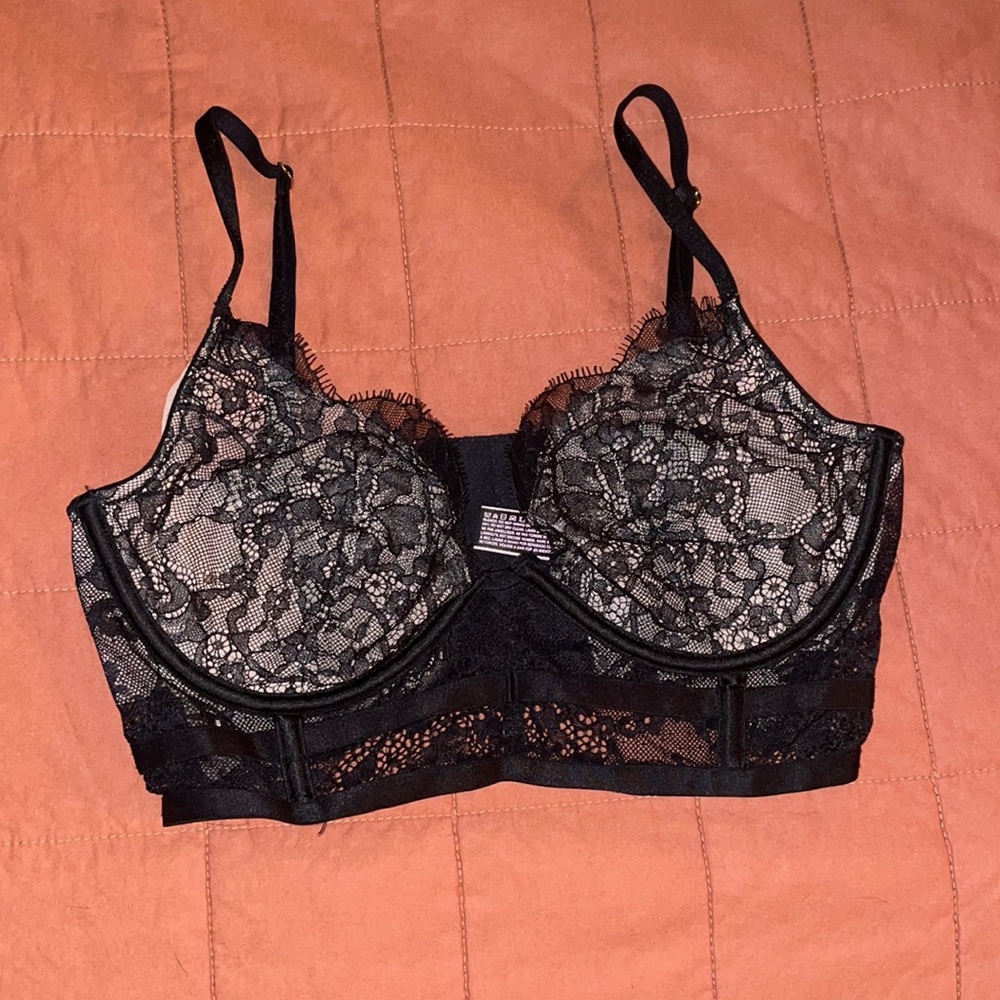 Very sexy black unlined Demi VS bra 34D